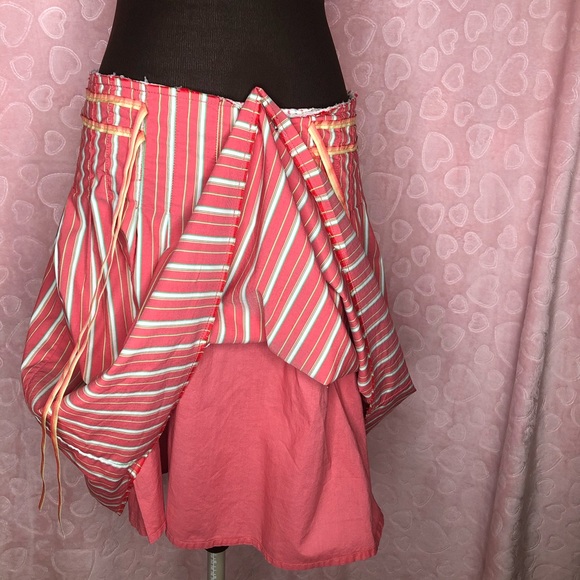 Old navy skirt☄️ - Picture 2 of 4